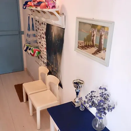 Cristina N.15